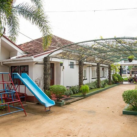 Hamilton House Otel Negombo Dış mekan fotoğraf