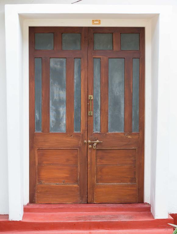 Hamilton House Otel Negombo Oda fotoğraf