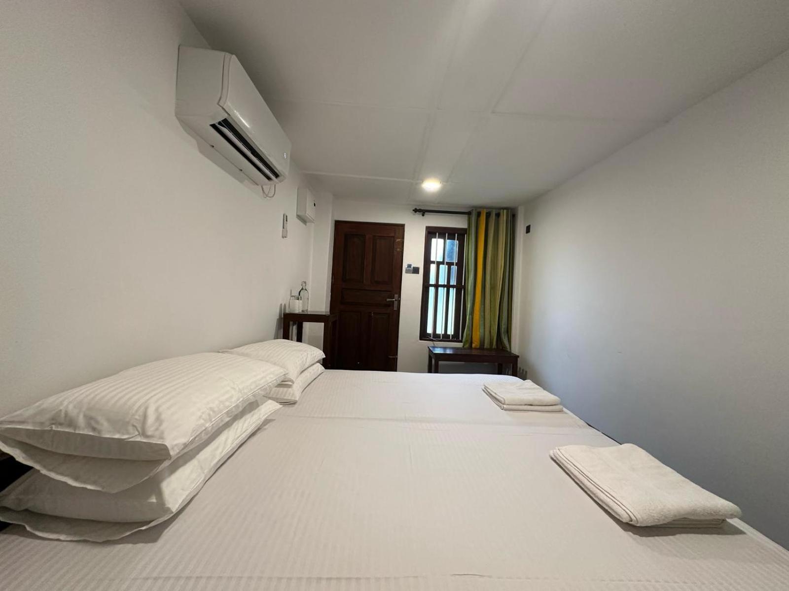 Hamilton House Otel Negombo Dış mekan fotoğraf