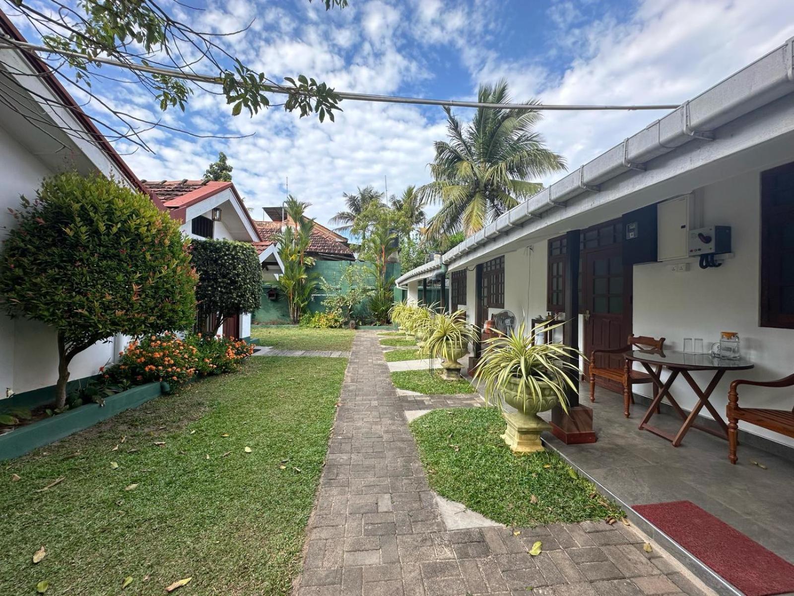 Hamilton House Otel Negombo Dış mekan fotoğraf