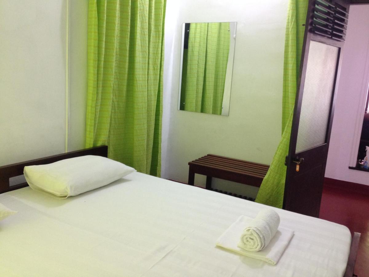 Hamilton House Otel Negombo Dış mekan fotoğraf